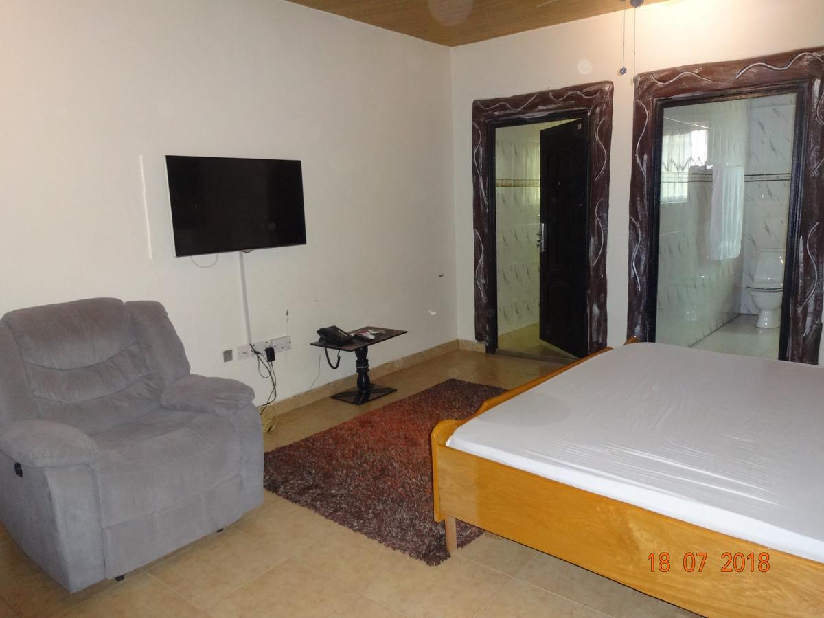 Nordik Palace Bed & Breakfast Tema Exterior foto