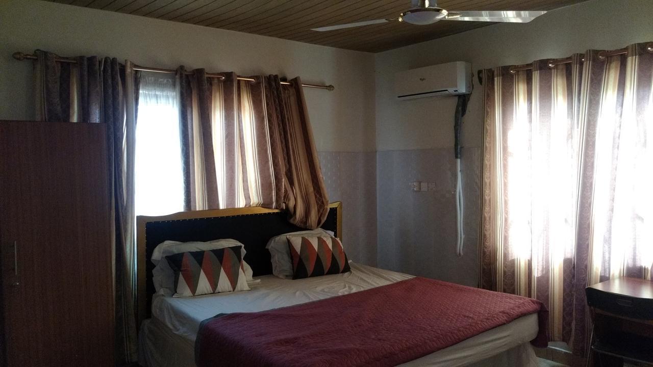 Nordik Palace Bed & Breakfast Tema Exterior foto